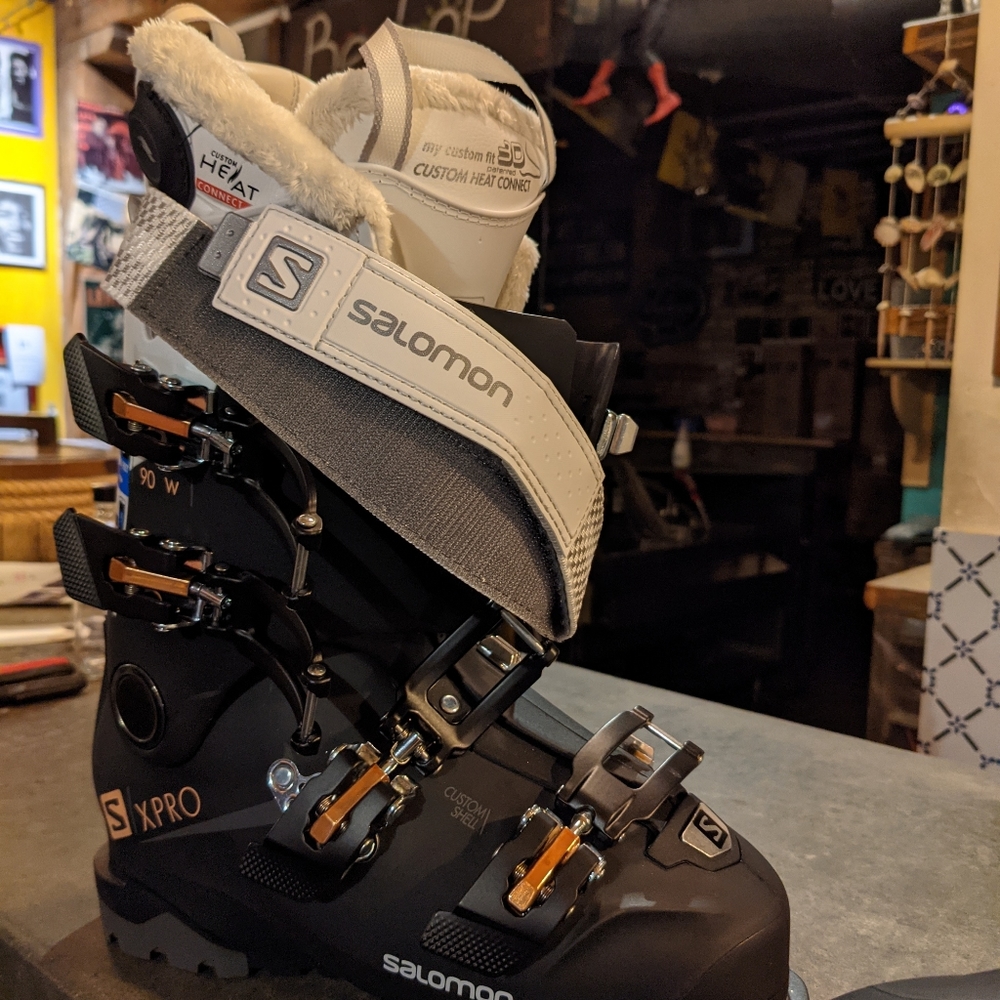 Salomon X Pro 90W Heat Ski Boot